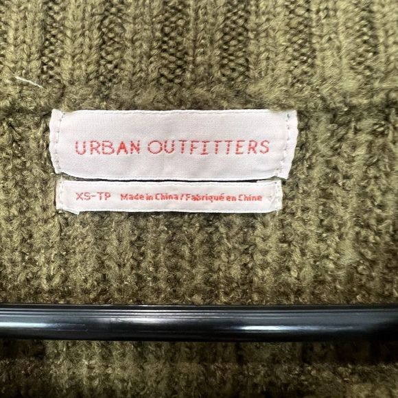 Urban Outfitters Women Sweater Size XS Chunky Knitted Crop Top Dolman Sleeve - Picture 5 of 8